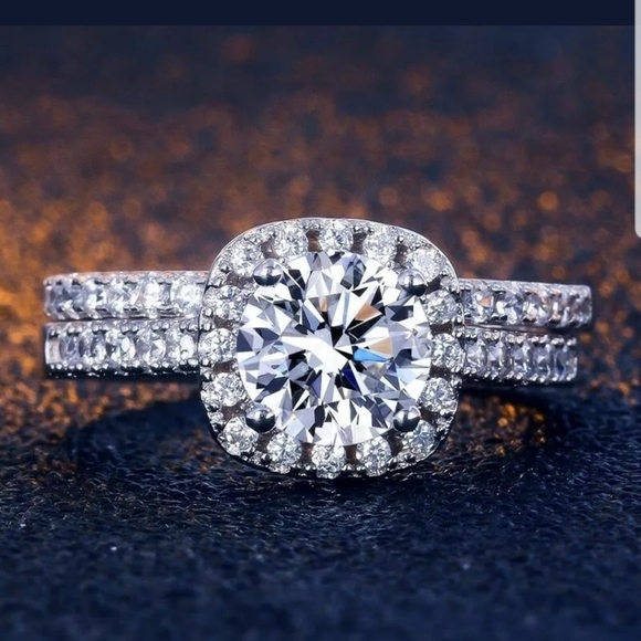 NEW sterling silver round cut sapphire halo ring - Picture 3 of 5